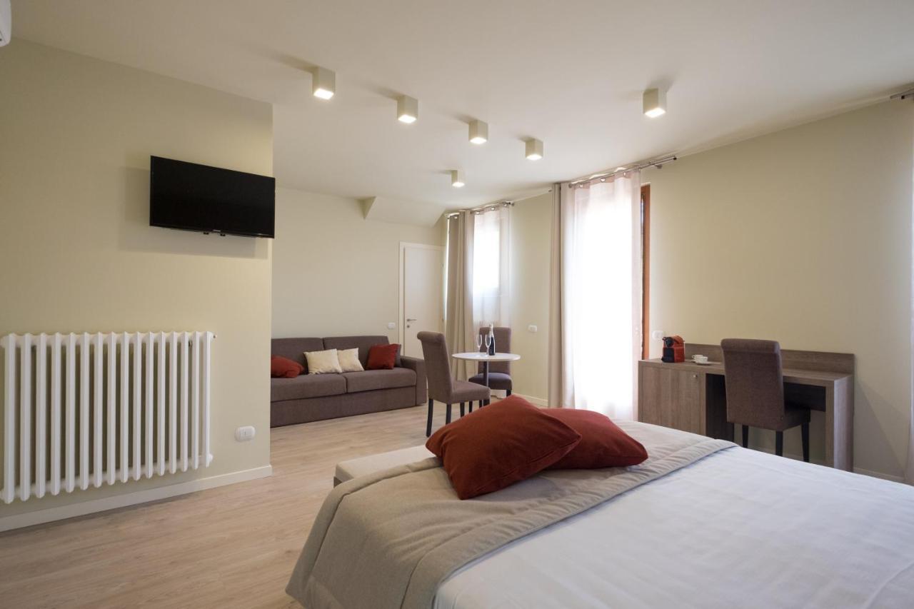Al-Colle Bed & Breakfast Sotto il Monte Ngoại thất bức ảnh